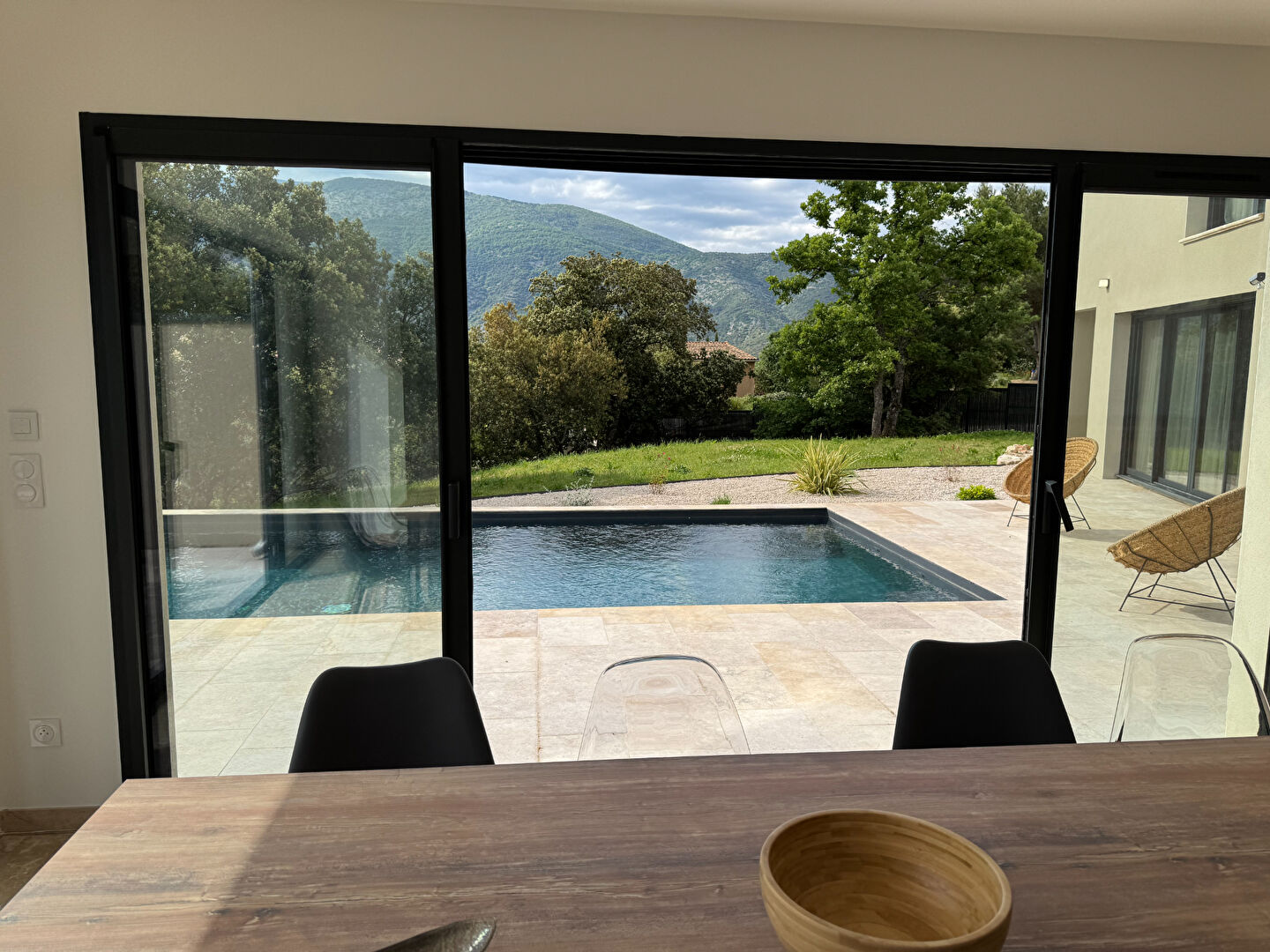 Photo VILLA NEUVE A MOLLANS SUR OUVEZE  T7 160 m2 SUR TERRAIN DE 1070 M² image 4/6