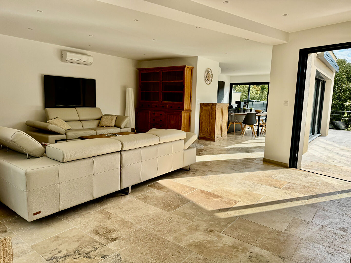 Photo VILLA NEUVE A MOLLANS SUR OUVEZE  T7 160 m2 SUR TERRAIN DE 1070 M² image 5/6