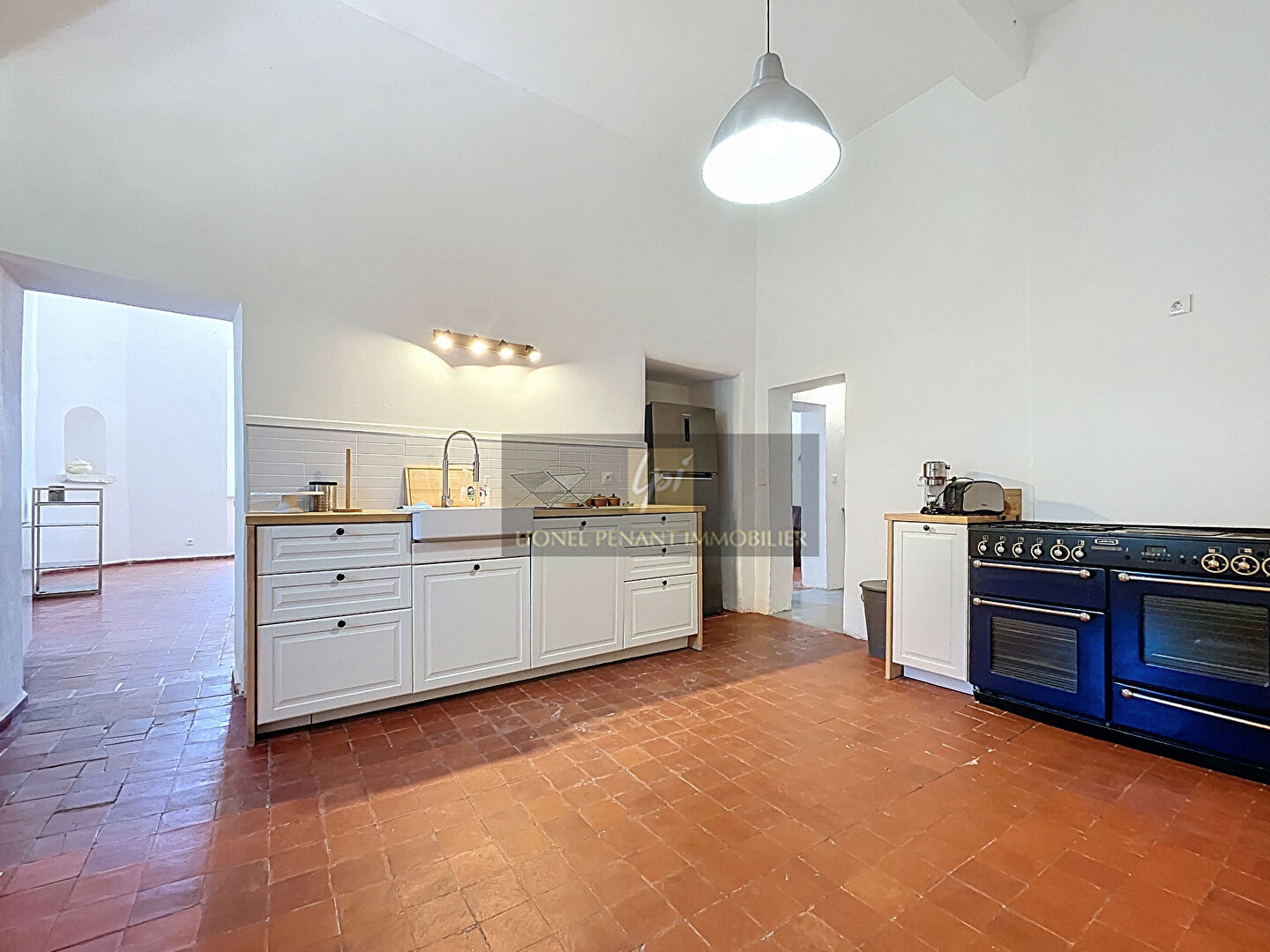 Photo MALEMORT MAISON DE VILLAGE T7 200M² AVEC GARAGE ET TERRASSE PANORAMIQUE image 6/6