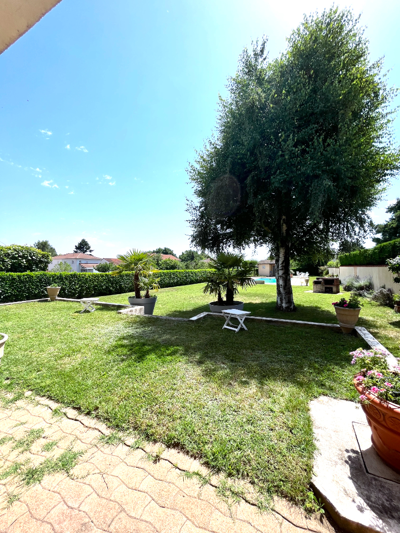 Maison De Type 5 Avec Magnifique Jardin Mably Mably 42300 maison-de-type-5-avec-magnifique-jardin-mably-mably-42300