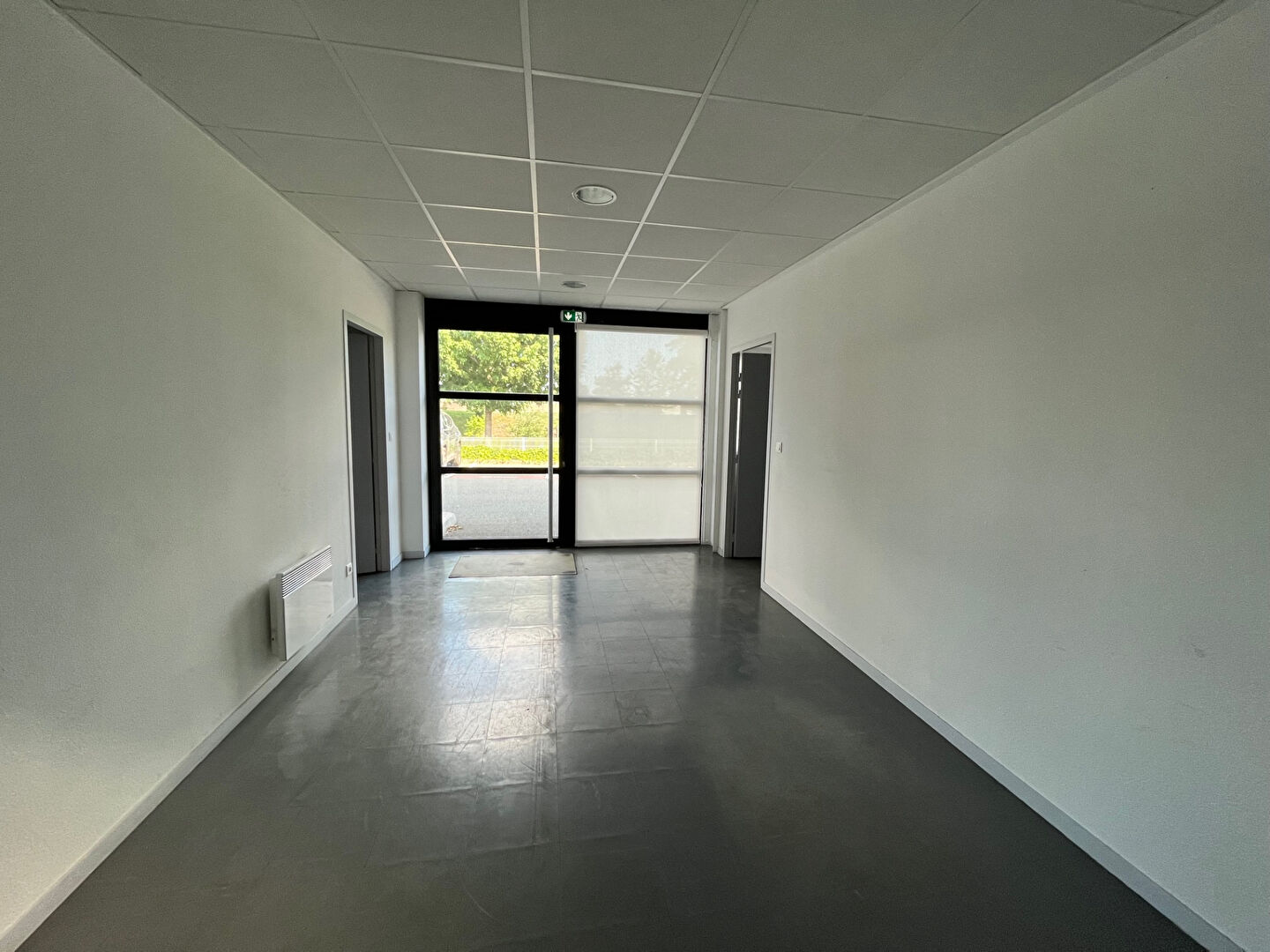 Photo Local d'activités 305m2 image 4/6