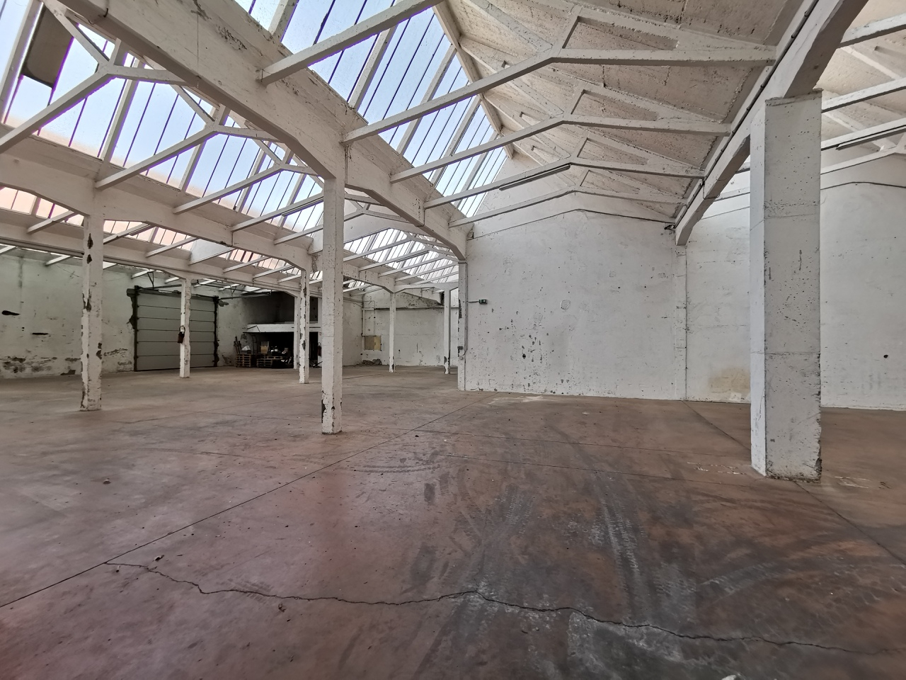 2450m2 avec quai Divisible