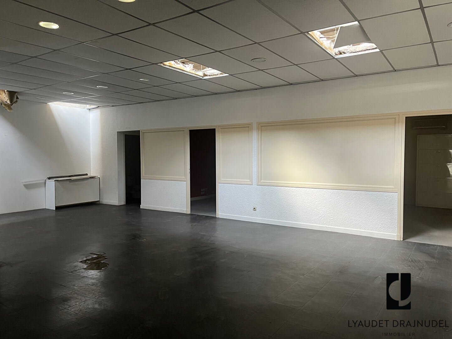 Photo Local commercial Roanne 6 pièce(s) 490 m2 image 5/6