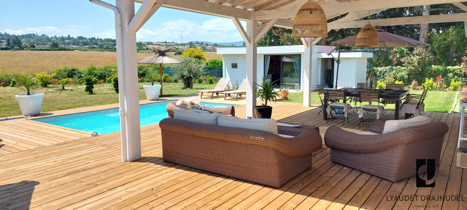 Photo Villa contemporaine avec piscine et vue exceptionnelle image 2/6