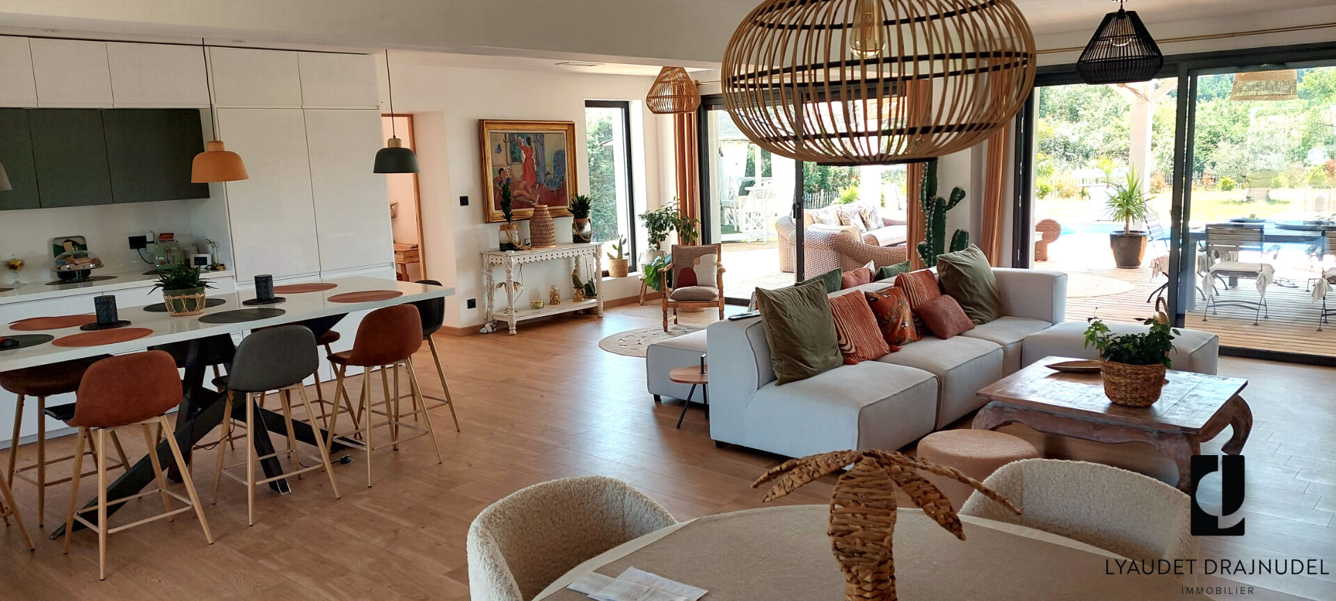 Photo Villa contemporaine avec piscine et vue exceptionnelle image 4/6