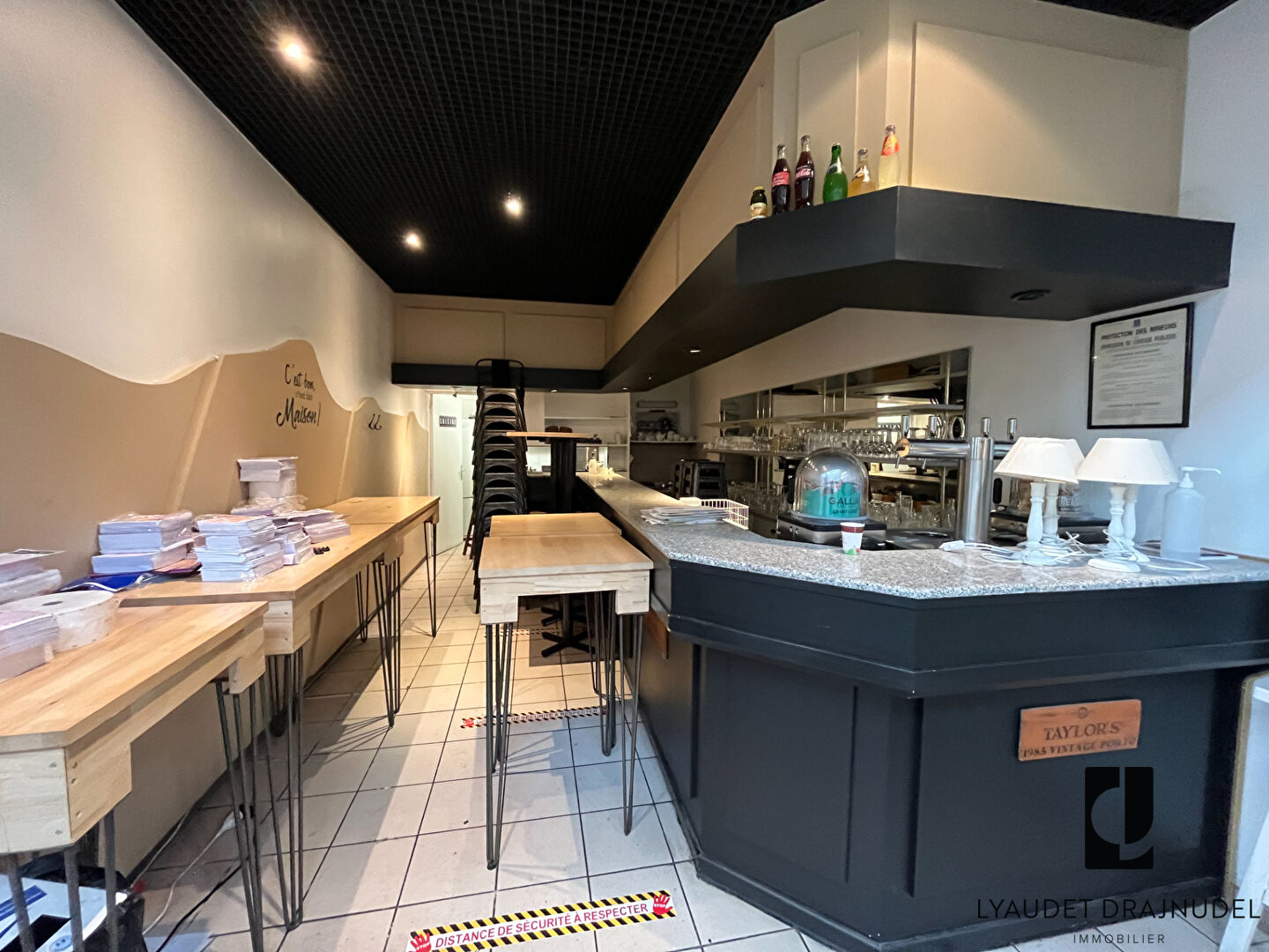 Local commercial Roanne 1 pièce(s) 30 m2