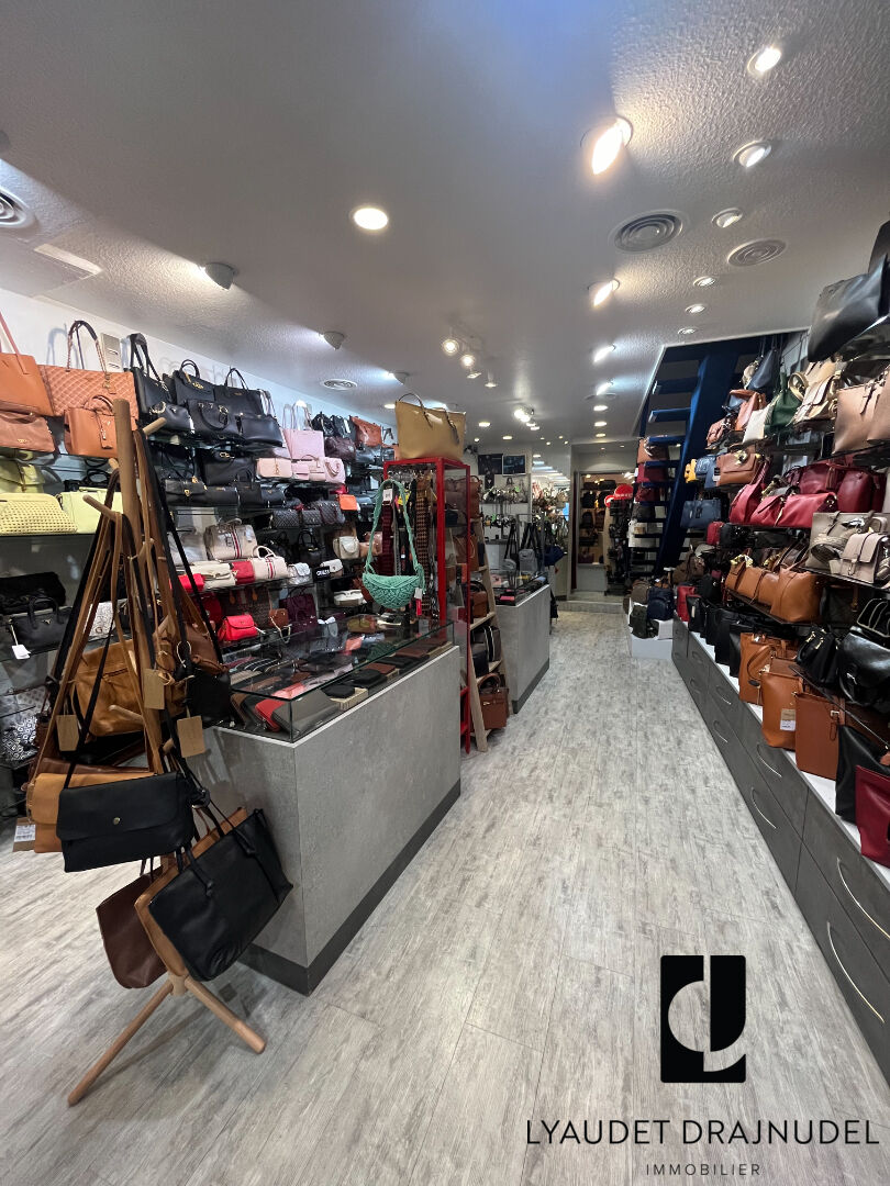 Photo Fonds de commerce Roanne 3 pièce(s) 75 m2 image 2/5