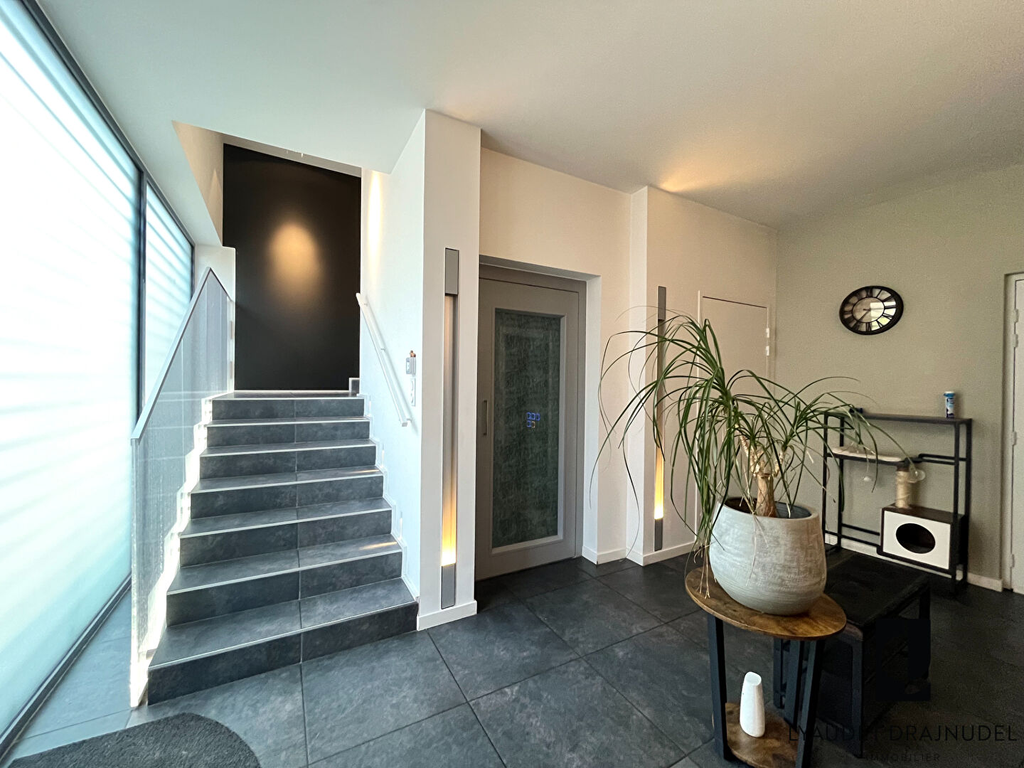 Photo Maison Loft avec terrasse - 323 m2 - Roanne hyper-centre image 6/6