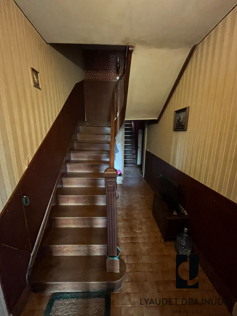 Photo Maison familiale Saint Nizier sous Charlieu - 1908 m2 de terrain image 3/6