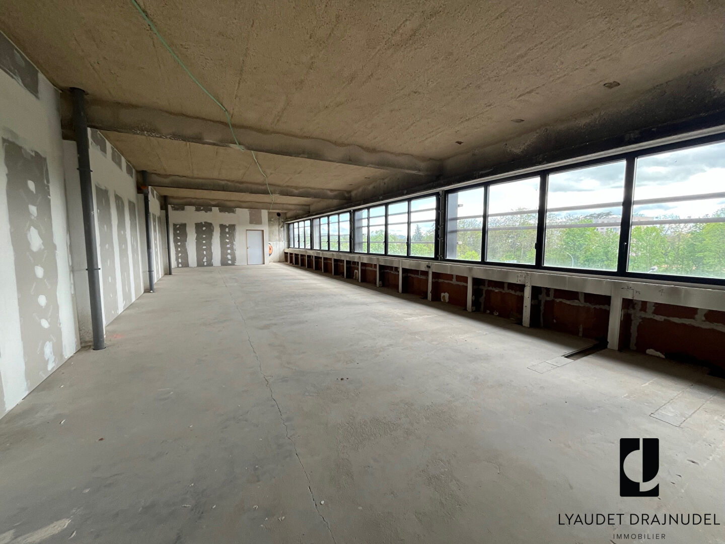 Photo Bureaux Roanne 1 pièce(s) 287 m2 image 6/6