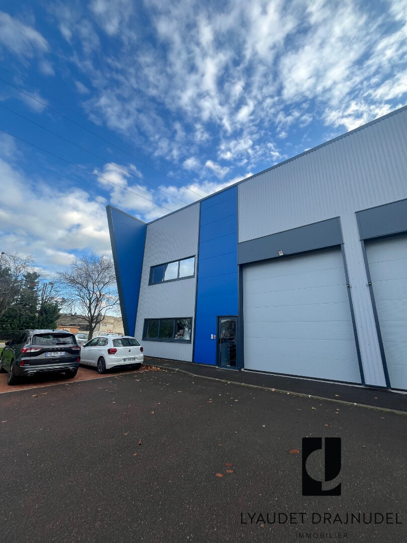 Local d'activité Le Coteau 6 pièce(s) 360 m2