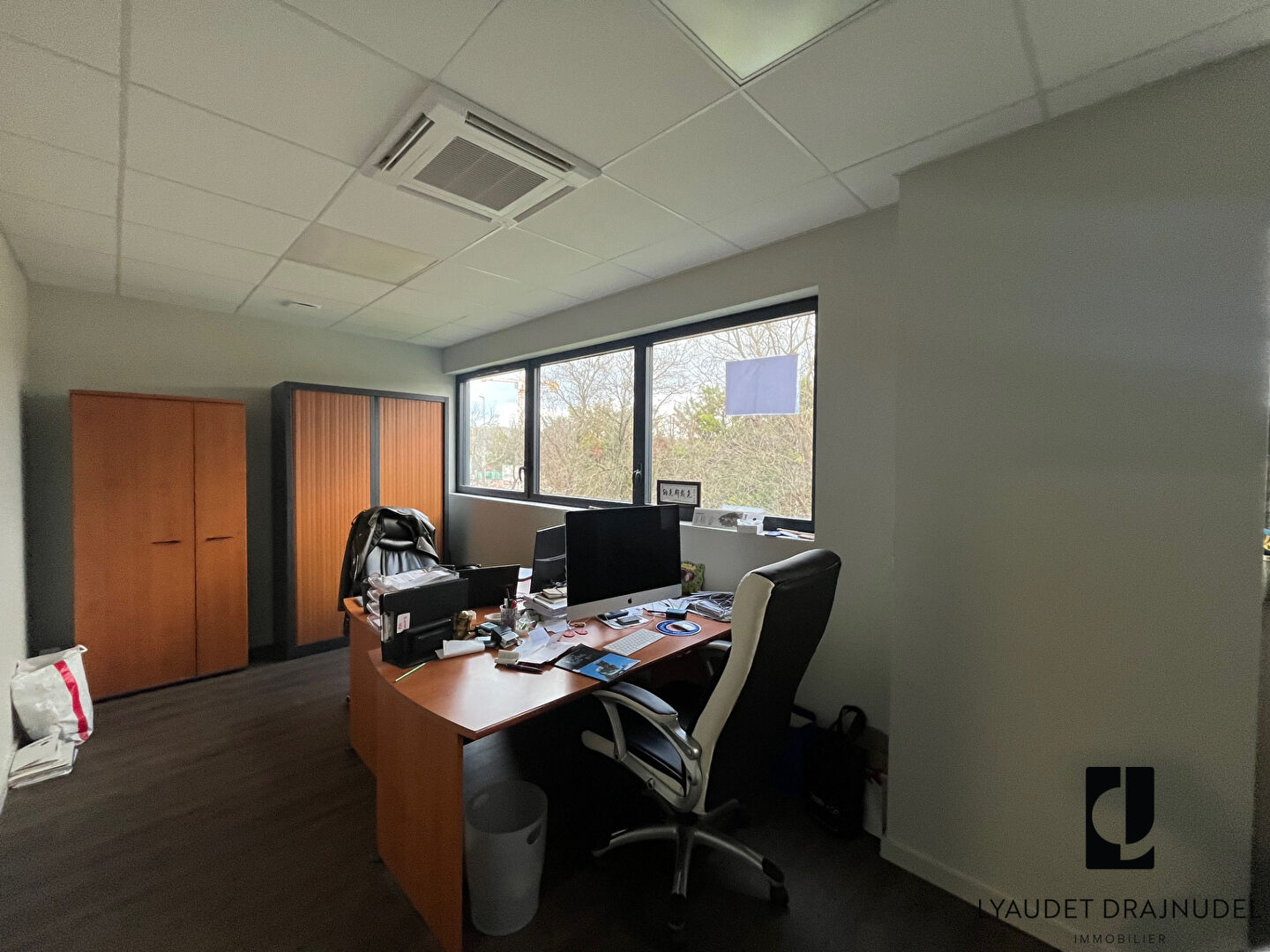 Photo Local d'activité Le Coteau 6 pièce(s) 360 m2 image 4/6