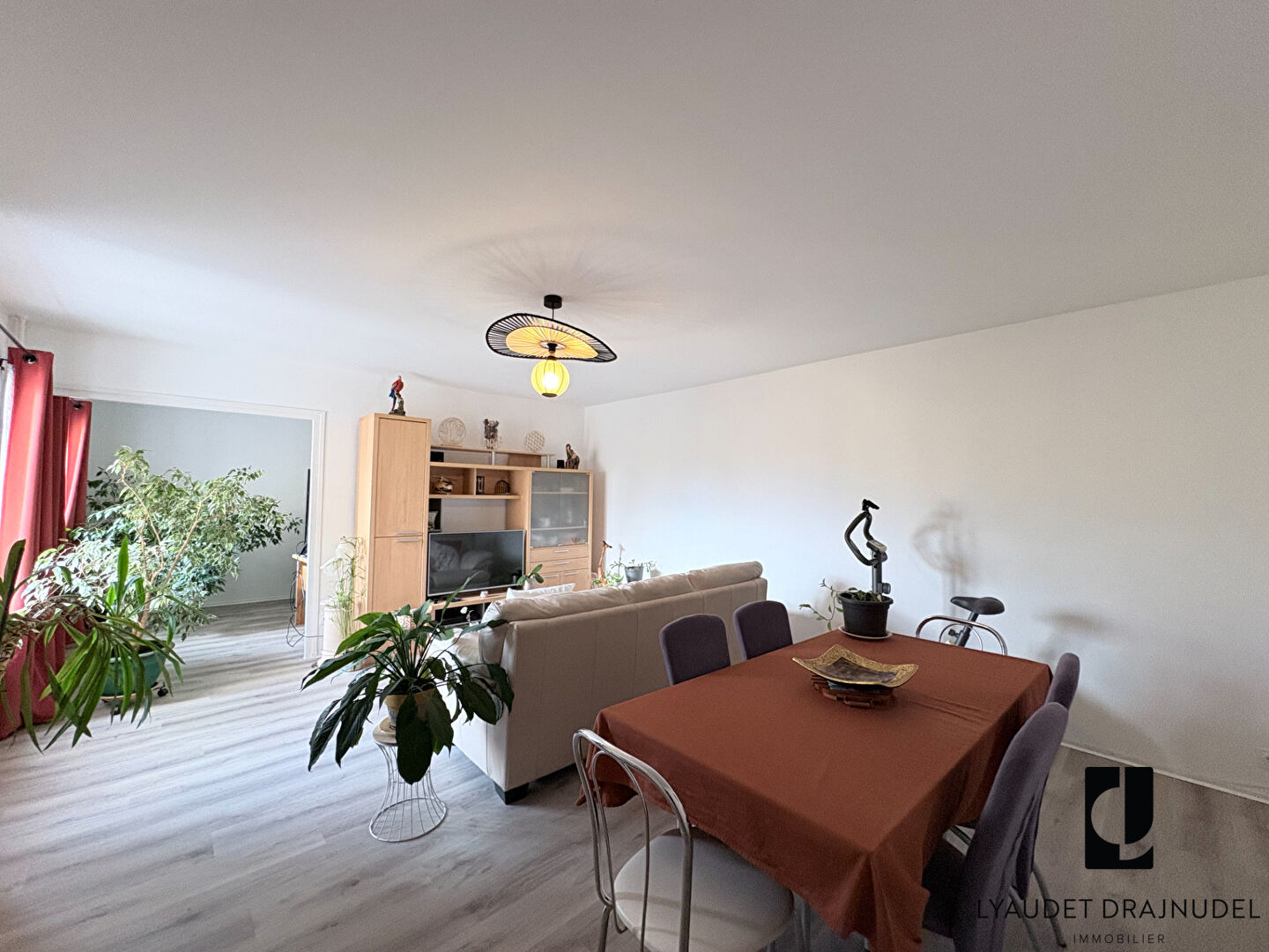 POUR INVESTISSEURS : Appartement vendu loué - Riorges T3 - 74 m2