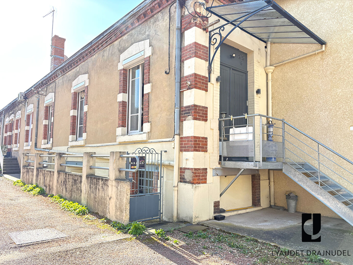 Loft - Hyper-centre Roanne - 361 m2 - 2 places de parking