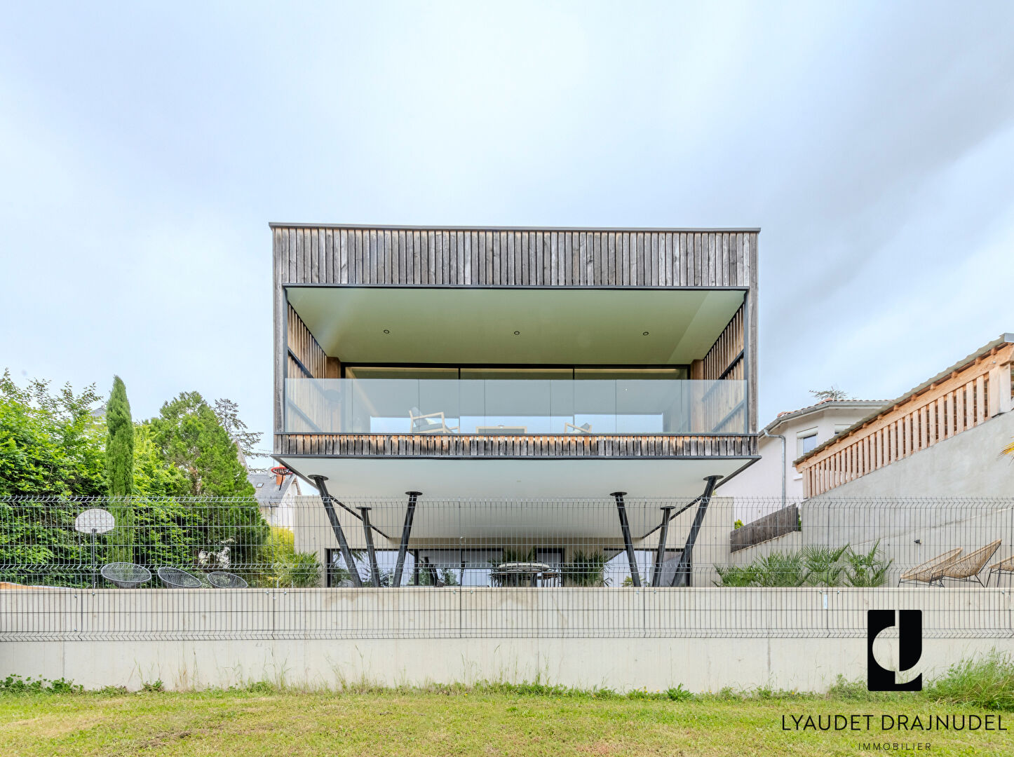 Maison d'architecte avec piscine, domotique et prestations haut de gamme