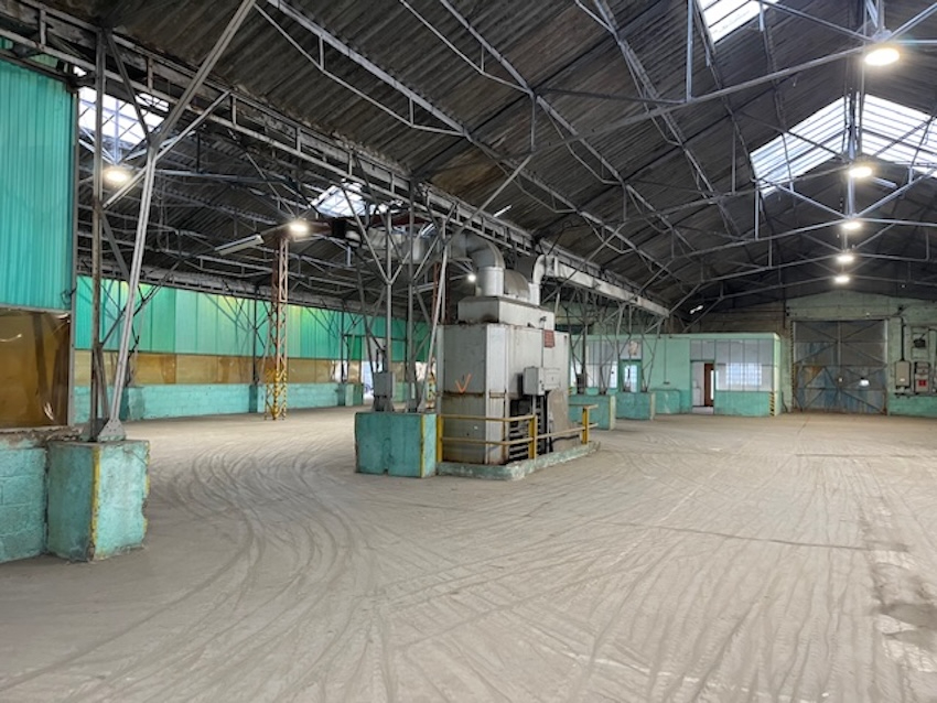 Photo Local de 610m2 à 6.400m2 image 2/6