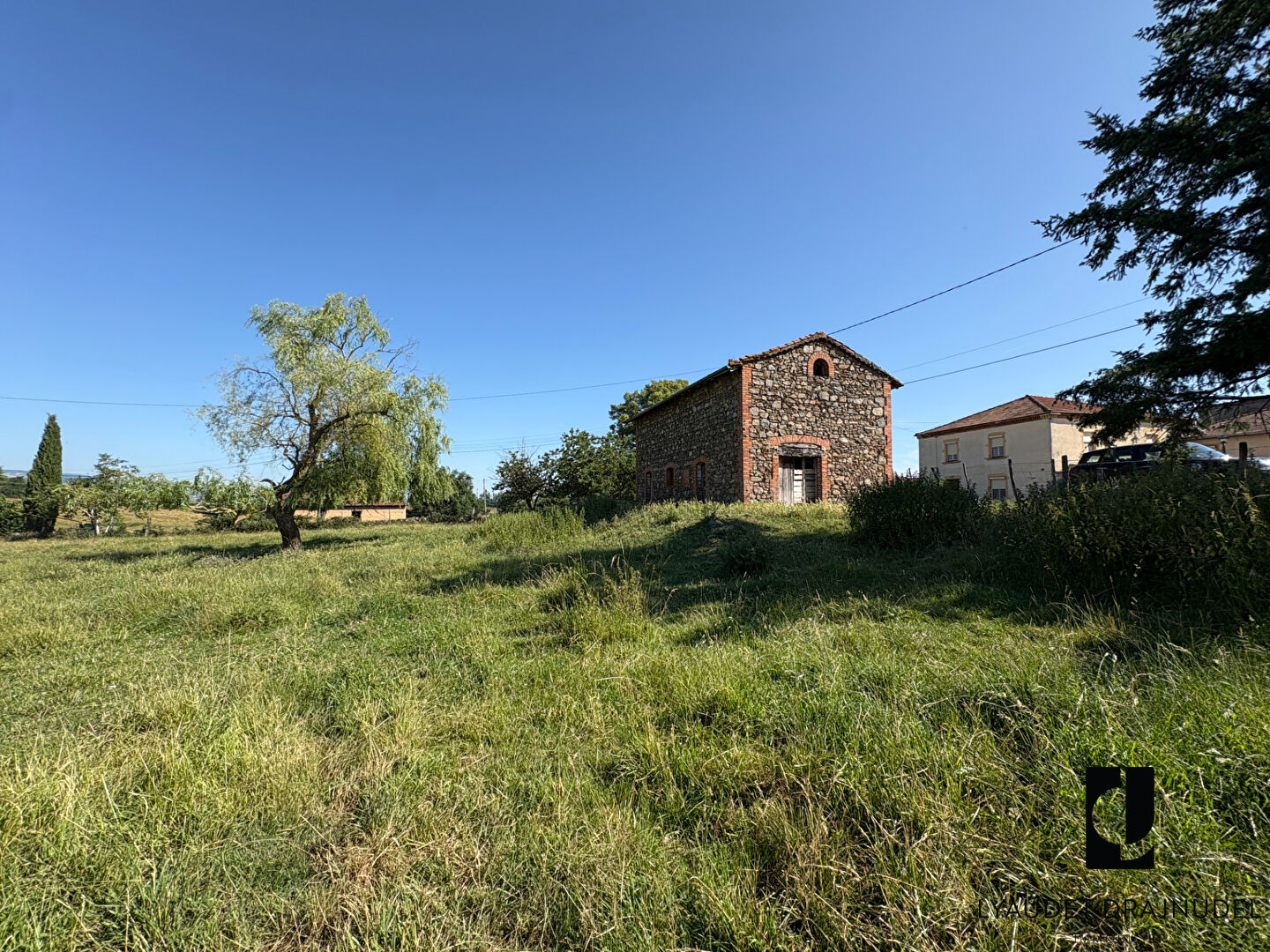 Photo Terrain avec grange à rénover - Saint-Jean-Saint-Maurice-Sur-Loire image 2/6