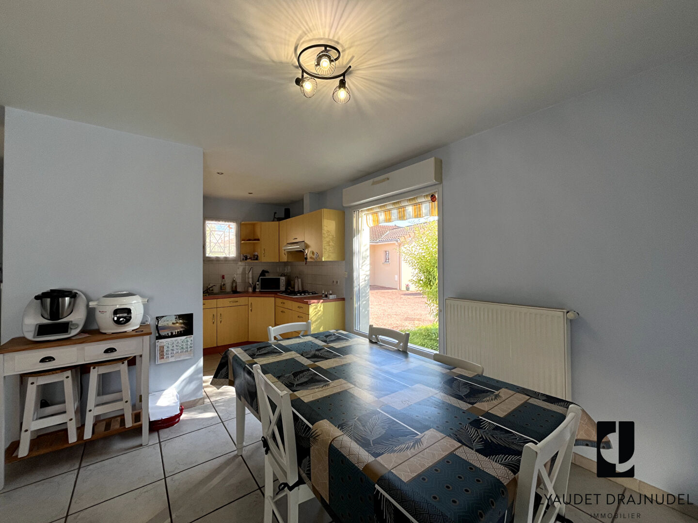 Photo Maison de plain-pied - Charlieu 3 chambres -107.78 m2 - Garage double image 5/6