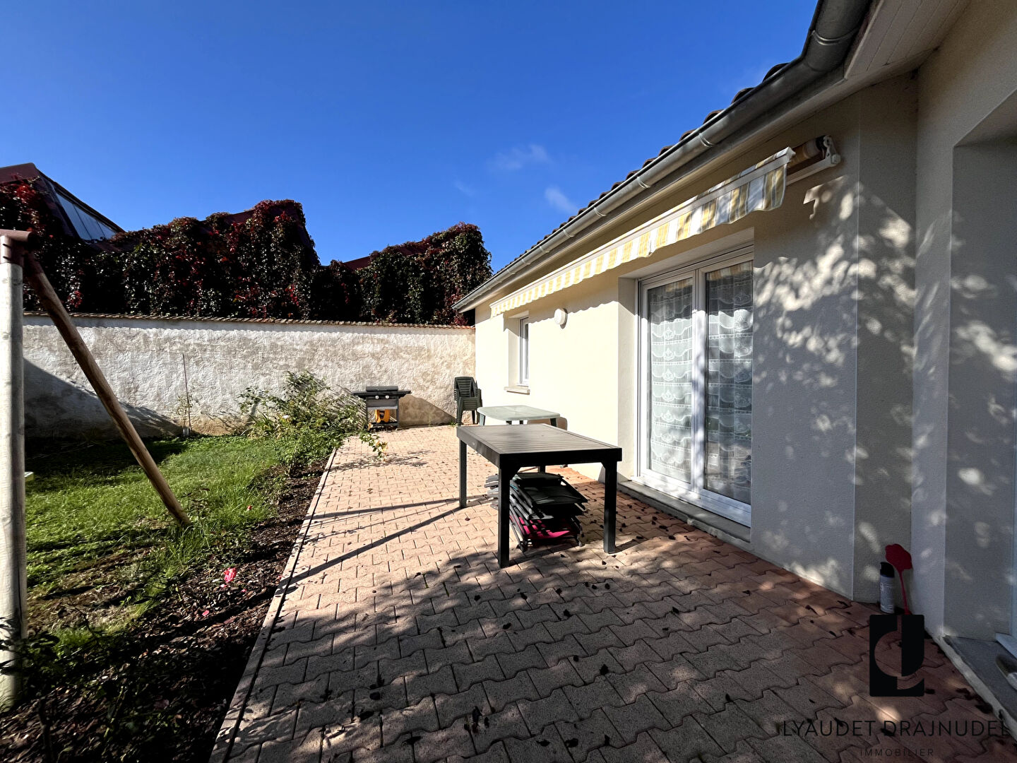 Photo Maison de plain-pied - Charlieu 3 chambres -107.78 m2 - Garage double image 6/6