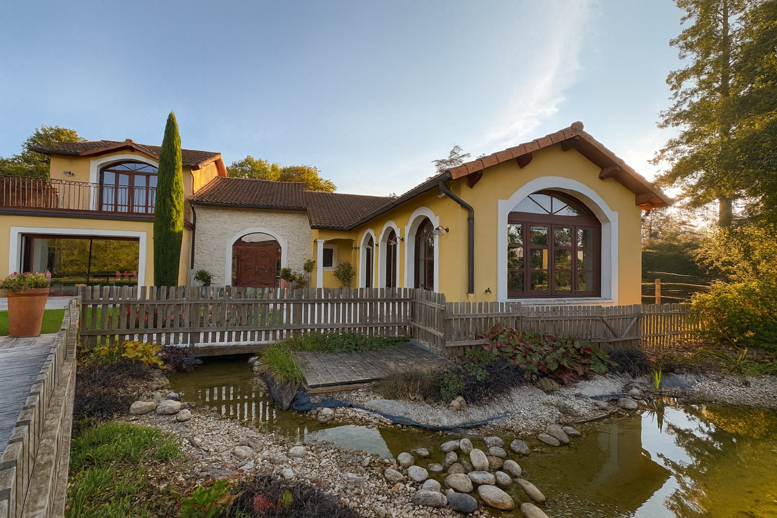 Photo ÉLÉGANTE PROPRIÉTÉ SUR 1 HECTARE AVEC PISCINE, SPA ET DÉPENDANCES - PERREUX image 4/6