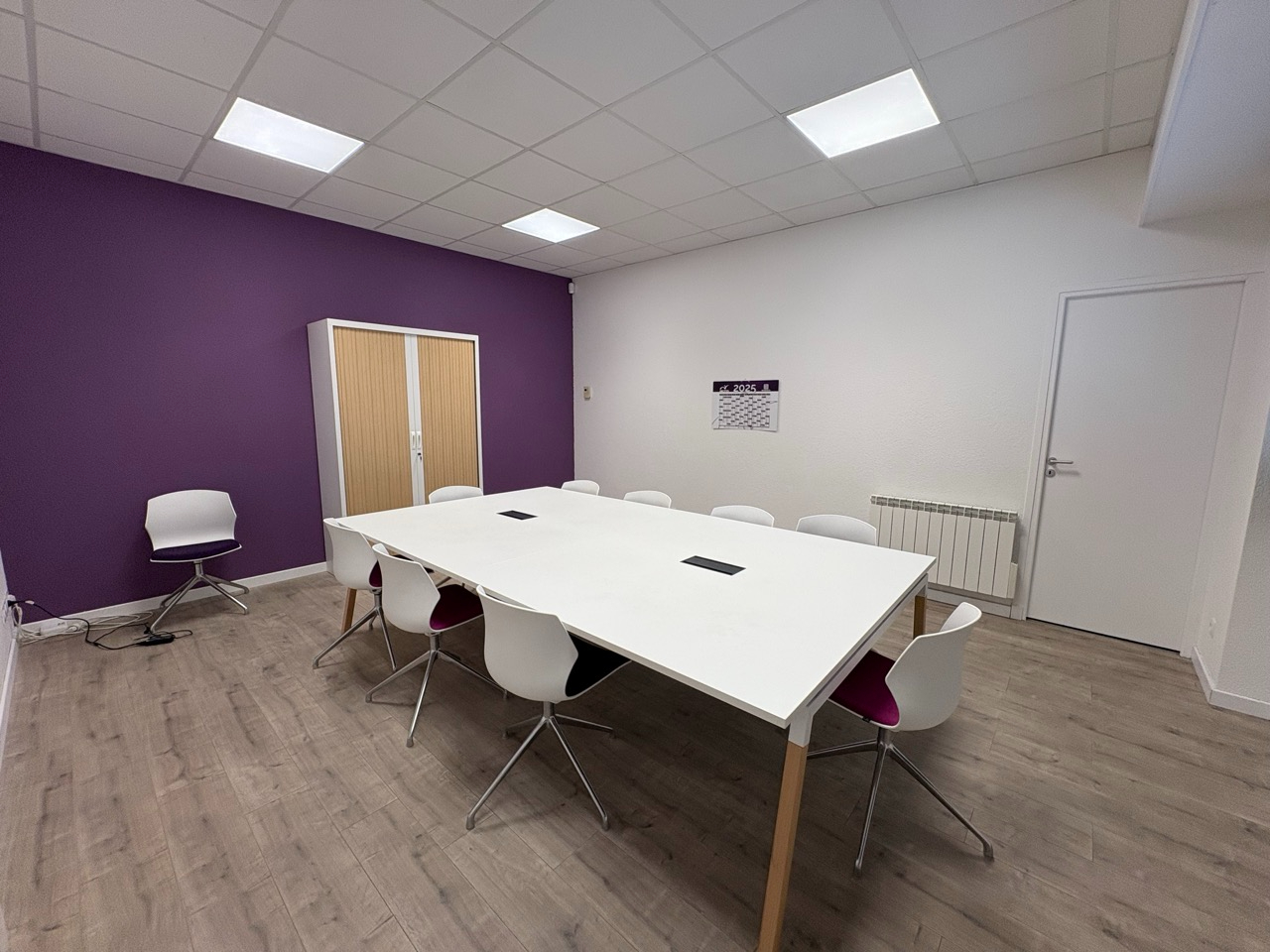 Photo Local commercial 162 m² ? Centre-ville de Roanne, Place de l'Hôtel de Ville image 3/4