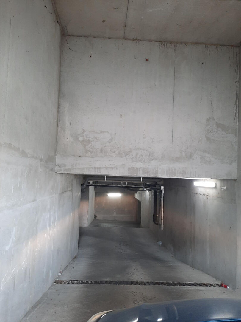 Photo CASE DE PARKING CALUIRE ET CUIRE image 2/3