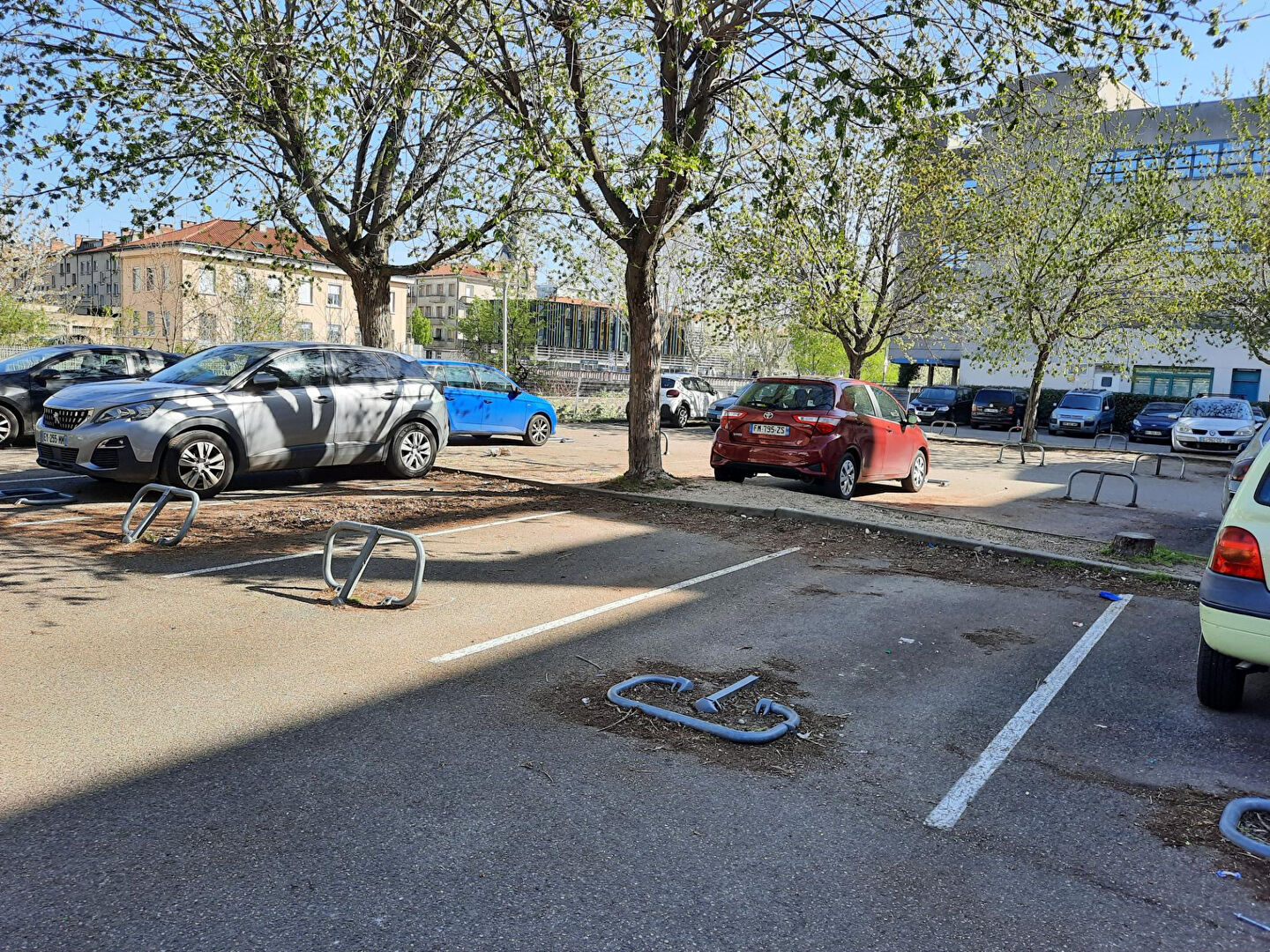Photo Place de parking Givors image 2/2