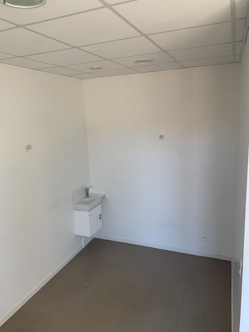 Photo Local d'activité aménagé Lyon 9 MEDICENTRE 40 m2 image 4/4