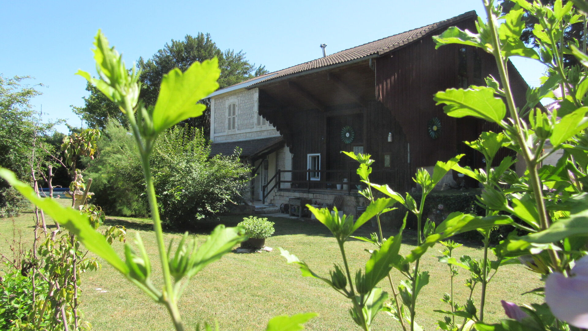 Photo CHAZELLES Maison atypique de 210 m² image 5/6