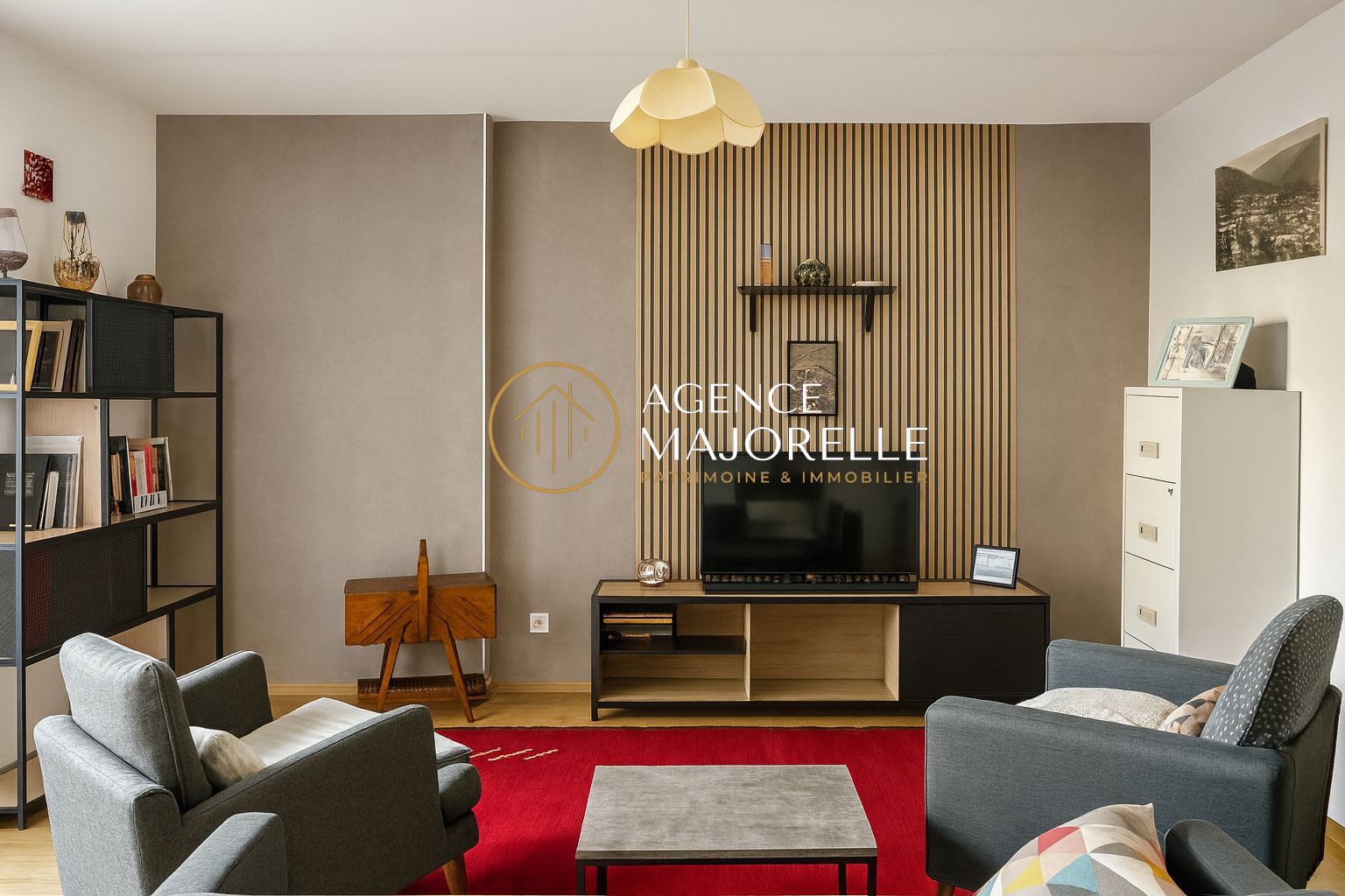 Photo Superbe appartement en rez-de-jardin avec garage et place de parking ! image 2/6