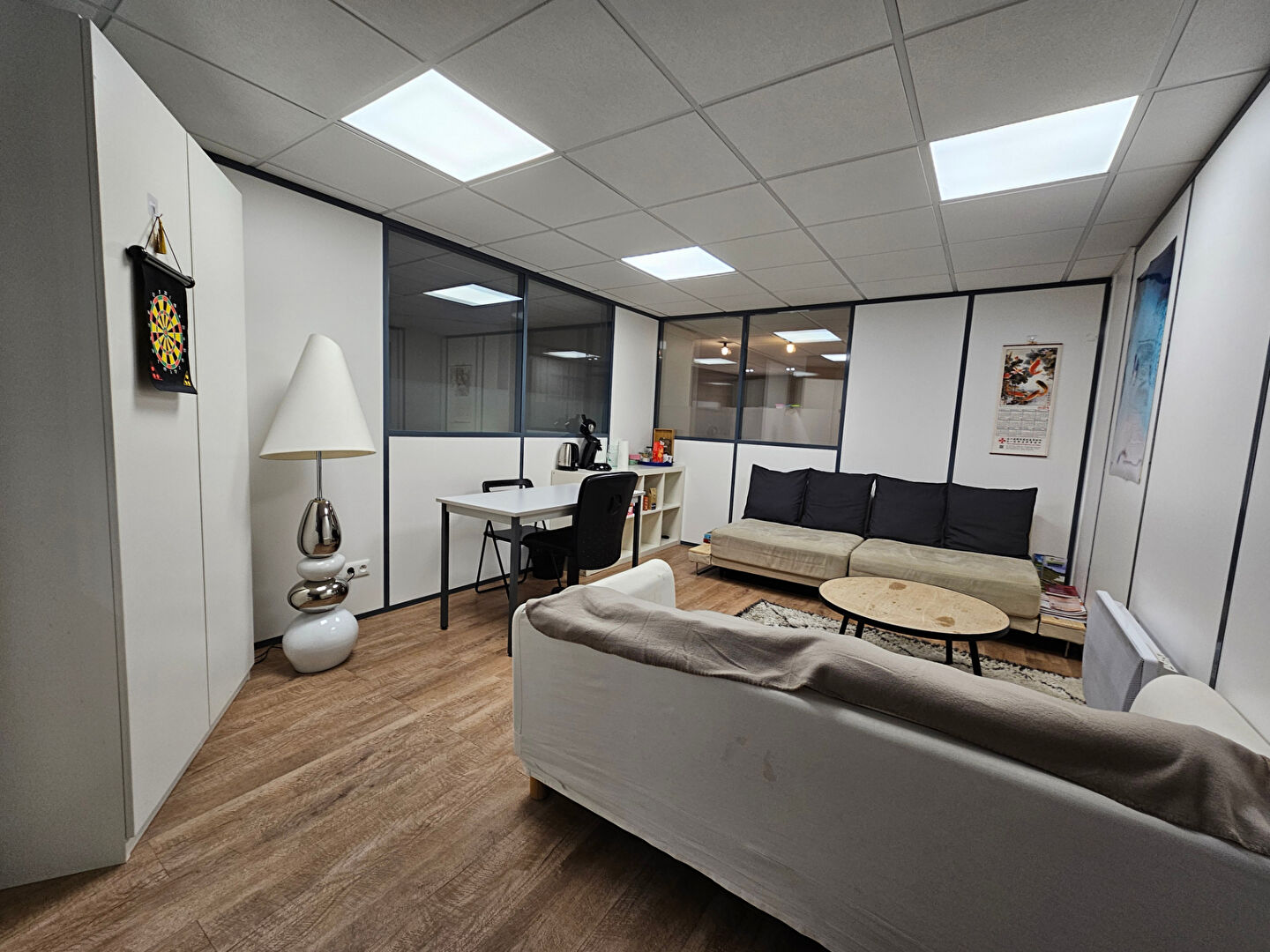 Photo Bureaux rénovés 230 m² Bachut / Monplaisir. image 5/6