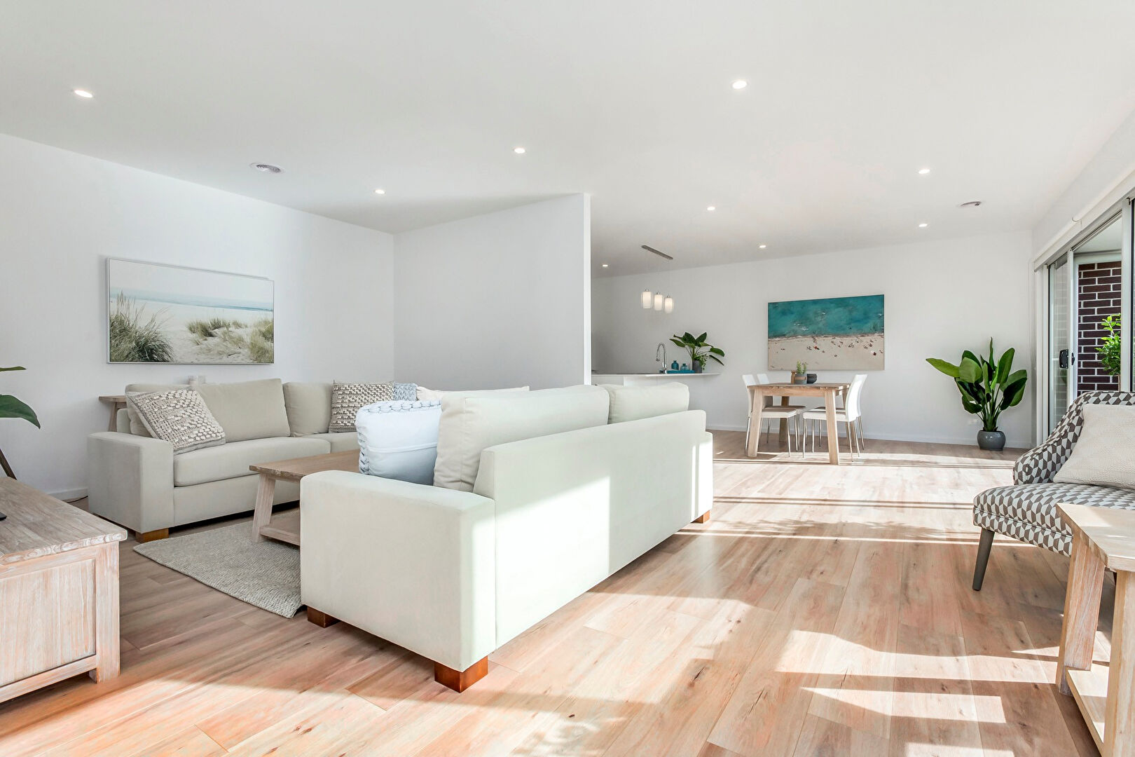 Photo MAGNIFIQUE T4 EN ÉTAGE + EXTERIEUR ORIENTÉ PLEIN SUD image 2/6