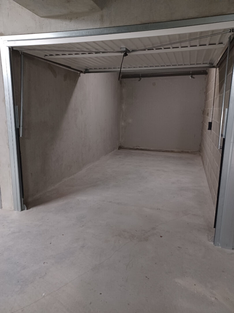 A LOUER - Garage - Bonneville