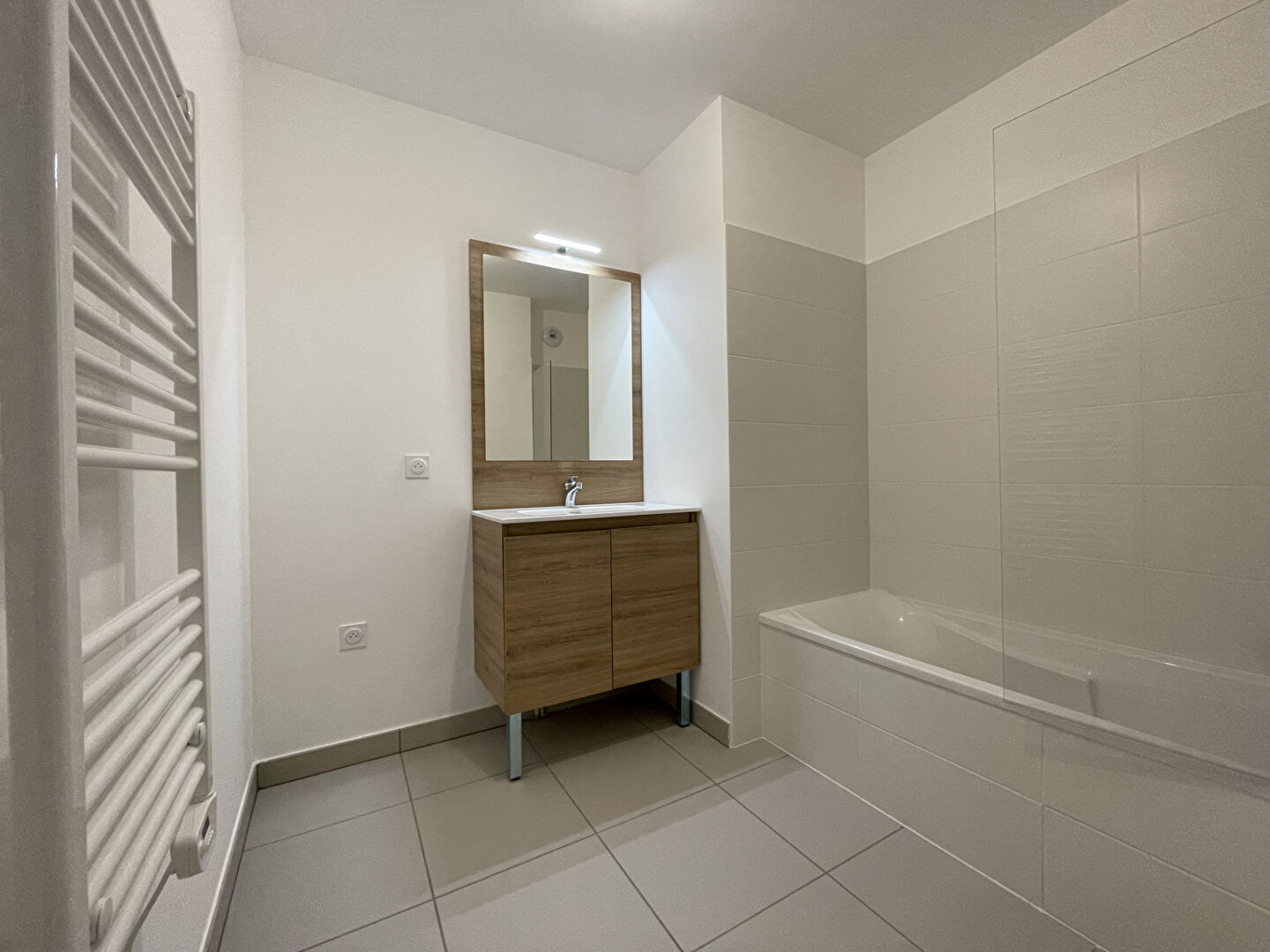 Photo BONNEVILLE - Appartement T3 - 62 m2 image 6/6