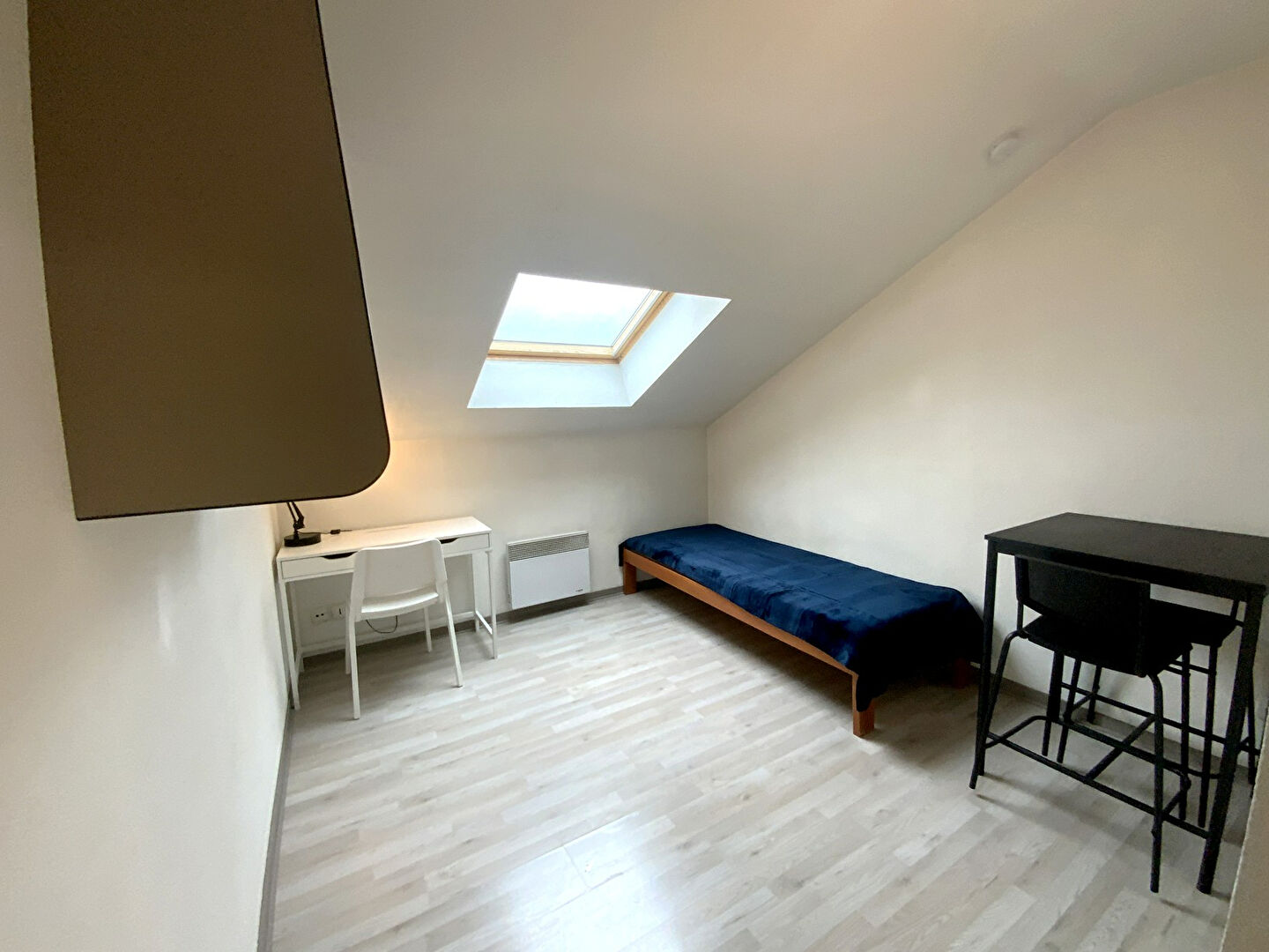 Photo Studio meublé 18 m² Lumière Lyon 69008 image 5/6