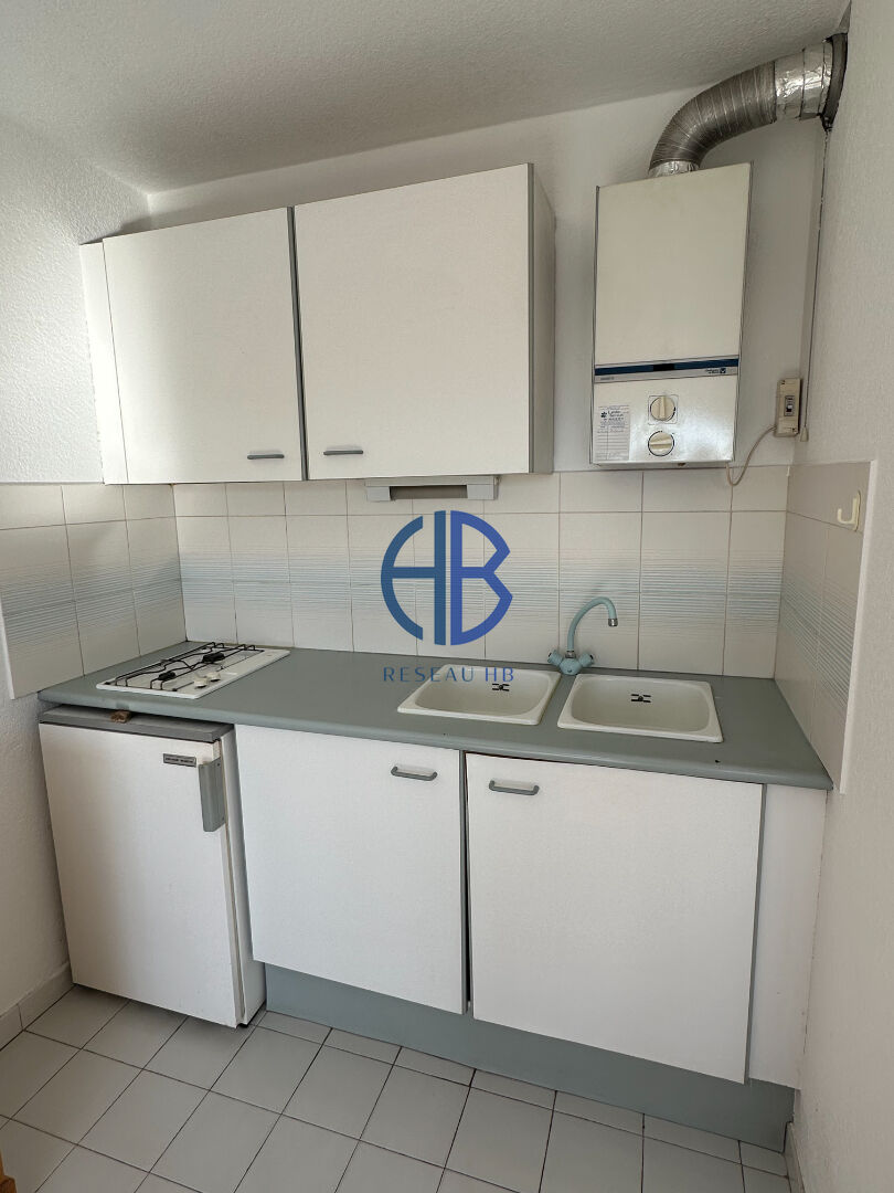 Photo T2 avec parking et piscine devant la plage - Secteur Richelieu image 5/6