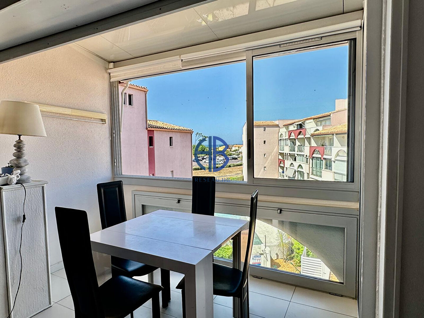 Photo Spacieux 4 pièces avec parking et piscine - Secteur Richelieu image 2/6