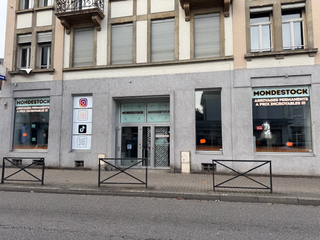 Photo LOCAL COMMERCIAL 280m2/ 15.000EUR image 2/6