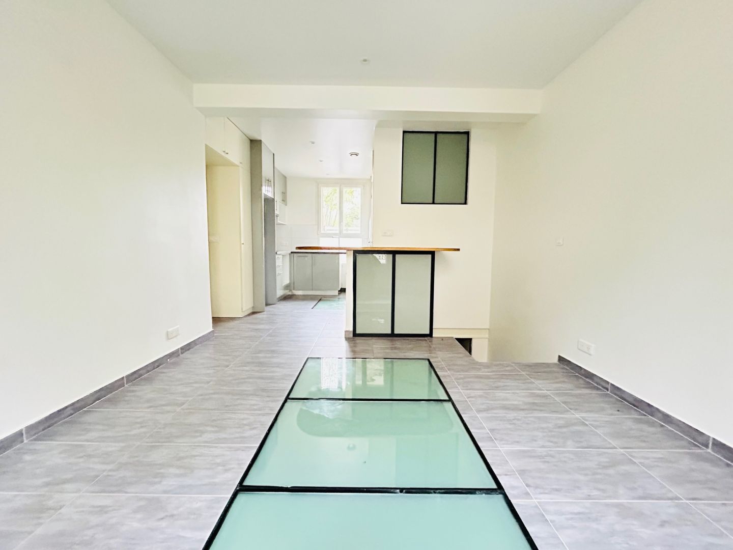 Photo Appartement 2/3P 48m2 (Proche Métro/RER) image 1/6