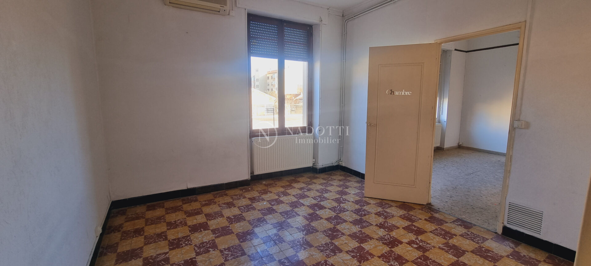 Photo Unique - Appartement de 95 m²  avec 206 m² de terrasse à rénover. image 5/5