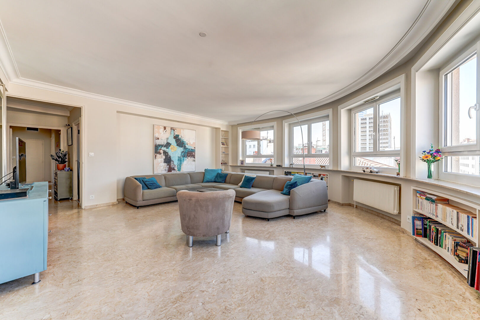 Photo Dernier étage lumineux - Brotteaux - Balcon - Double Garage image 4/6