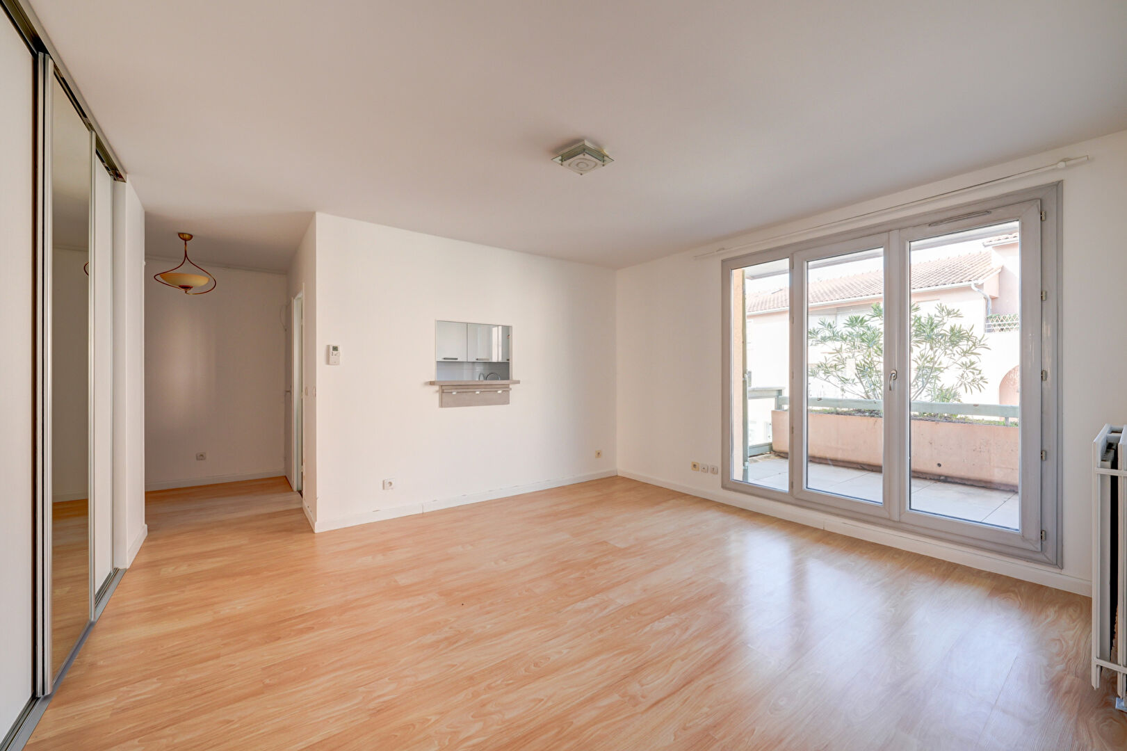 T2 refait à neuf - Centre ville - Balcon, Garage, Parking