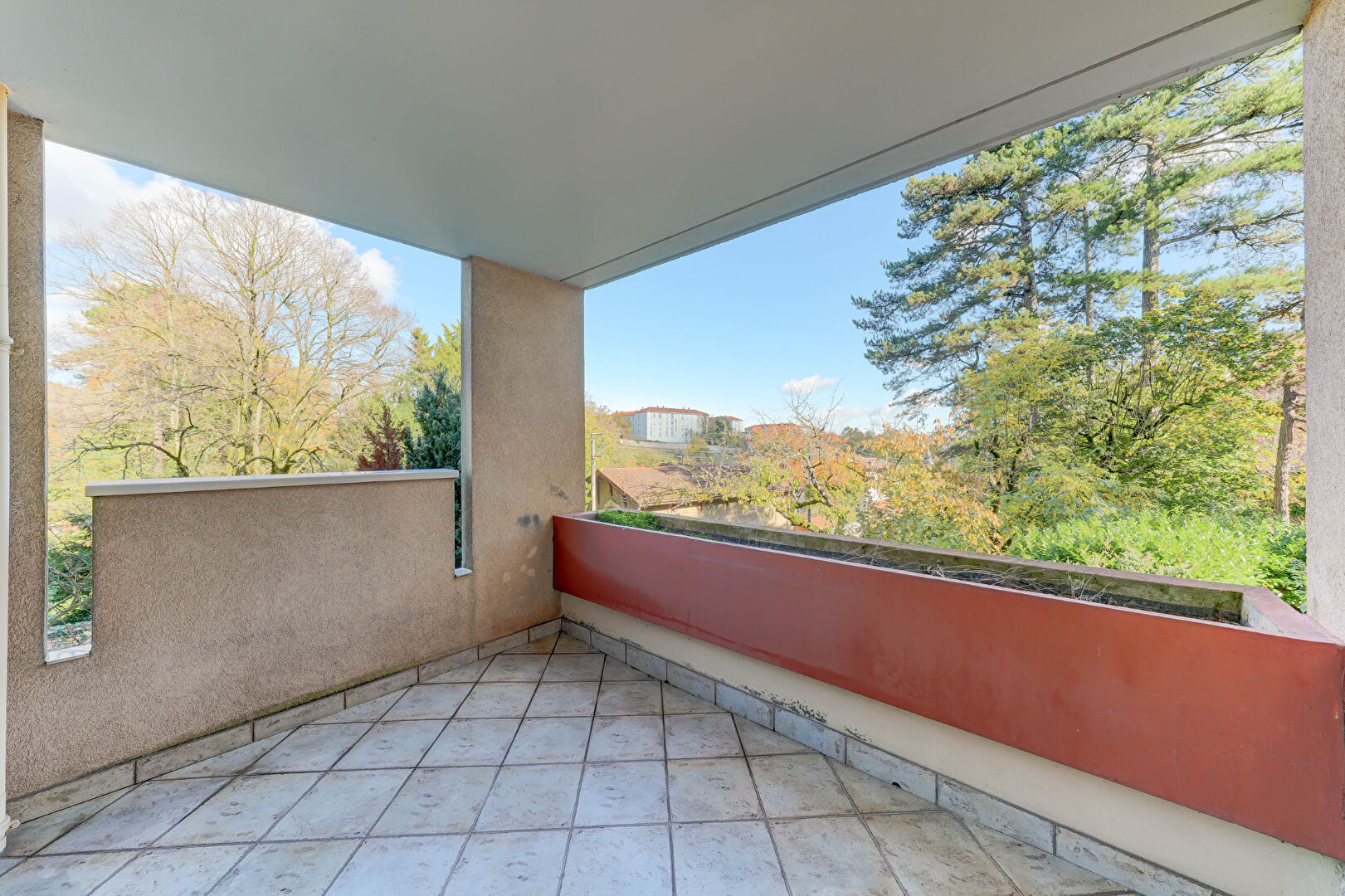 Photo T2 - avec Terrasse - Saint-Rambert image 4/6