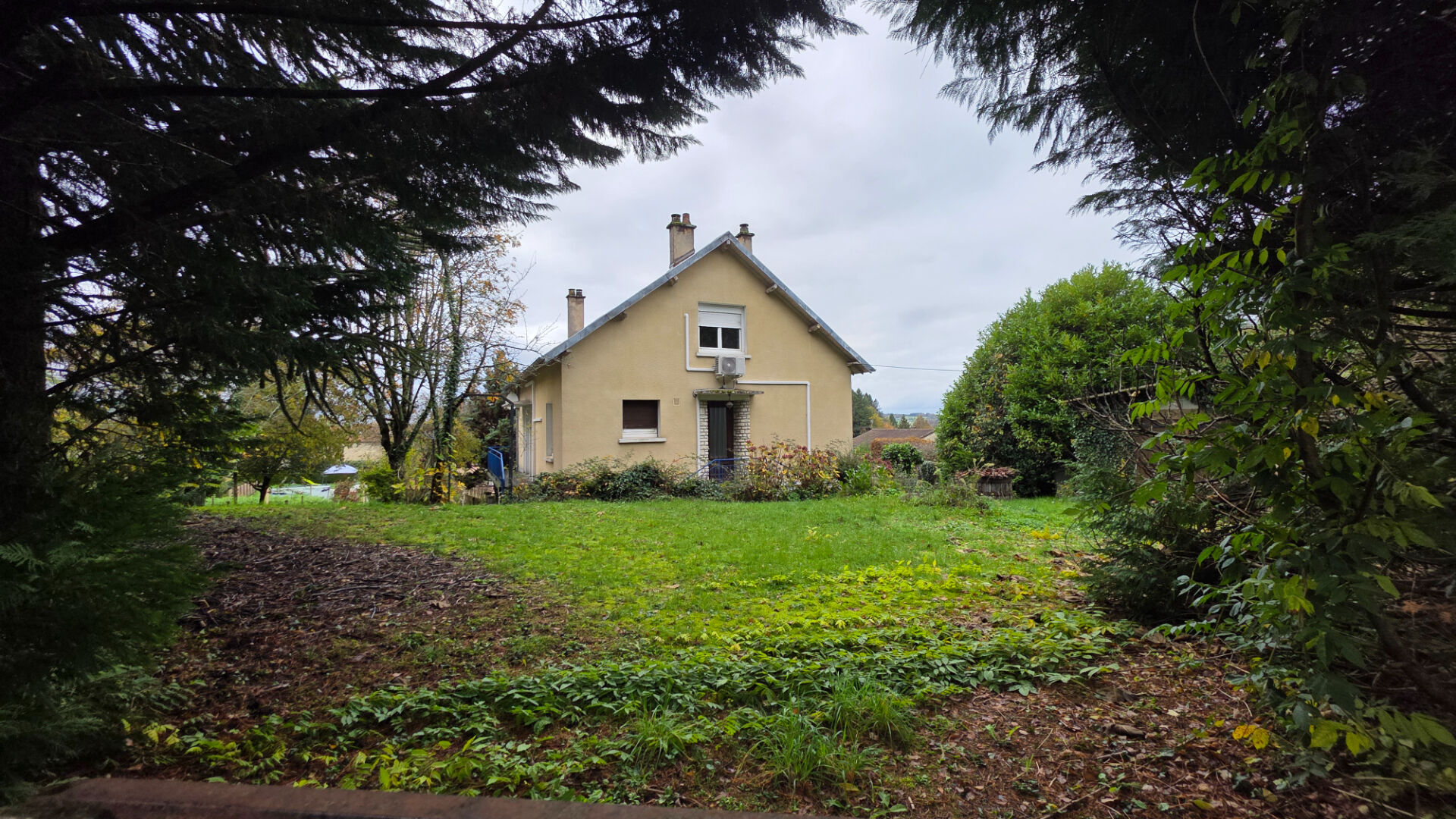 Maison Saint Yrieix La Perche 6 pièce(s) 126 m2