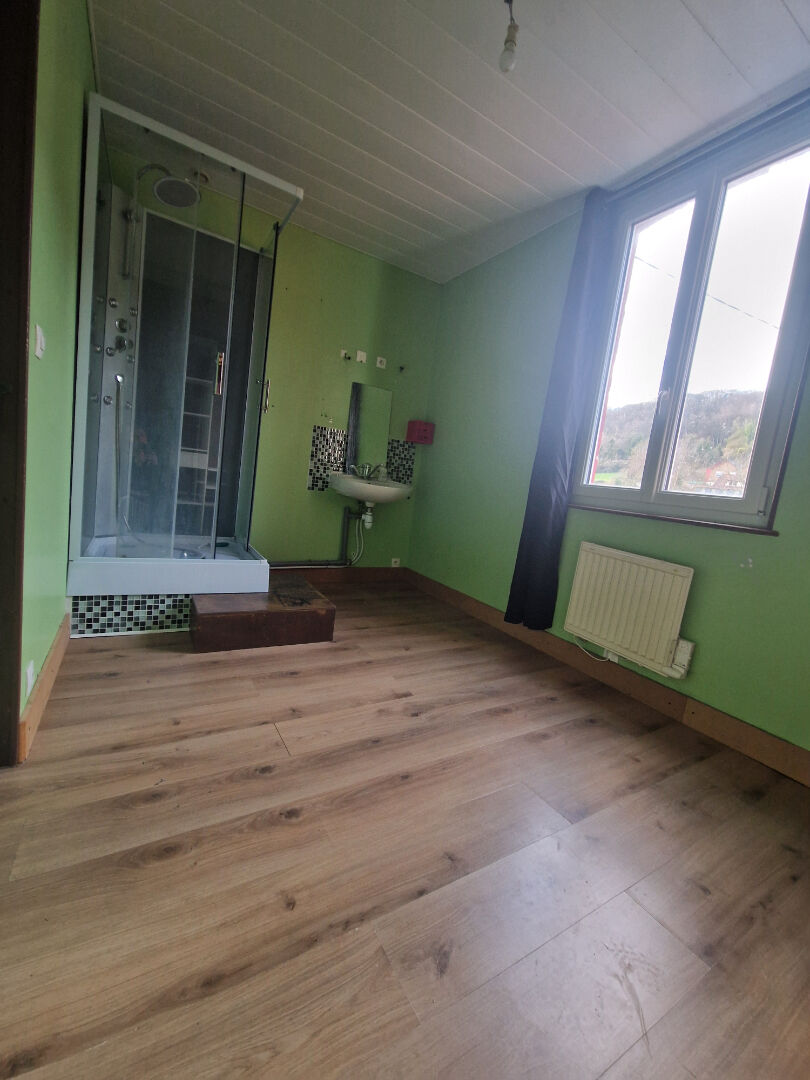 Maison Lillebonne 4 pièce(s)