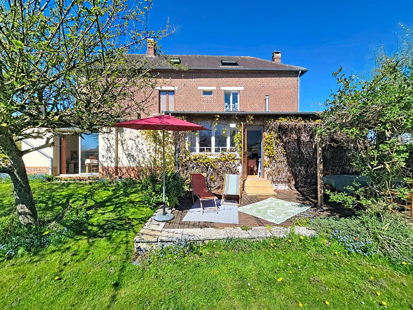 Maison La Neuville Chant D&rsquo;Oisel 8 pièces 195 m2