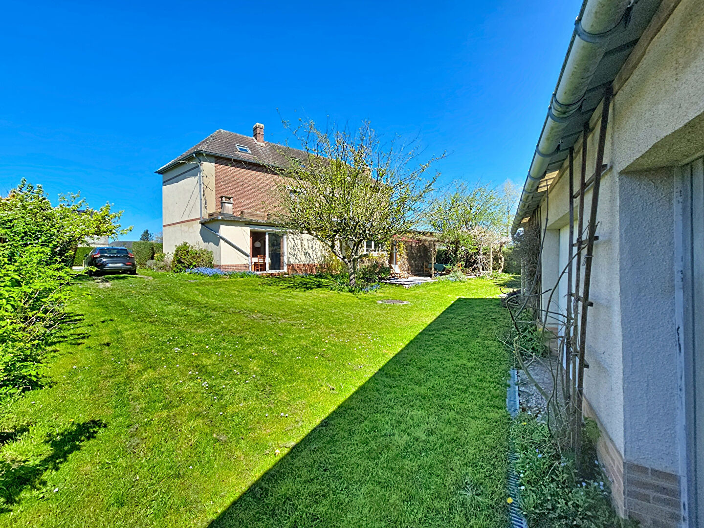 Maison La Neuville Chant D&rsquo;Oisel 8 pièces 195 m2