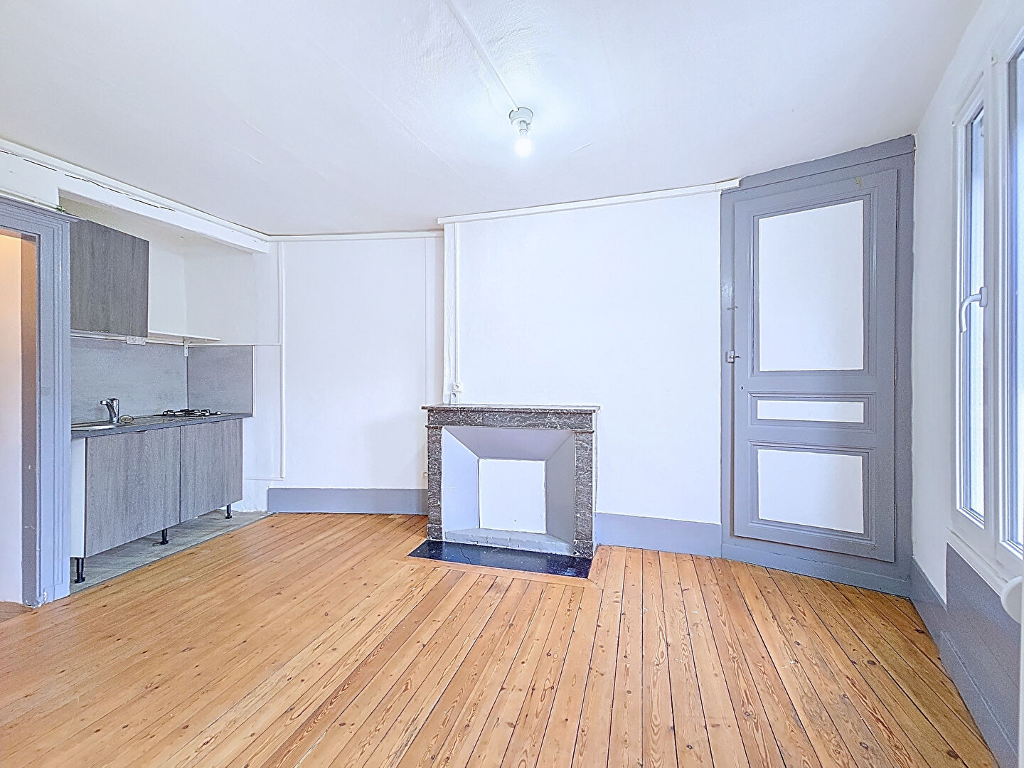 Immeuble Le Neubourg 4 pièce(s) 82.50 m2