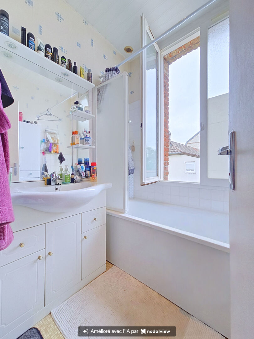 Immeuble Caudebec Les Elbeuf 10 pièce(s) 238.05 m2