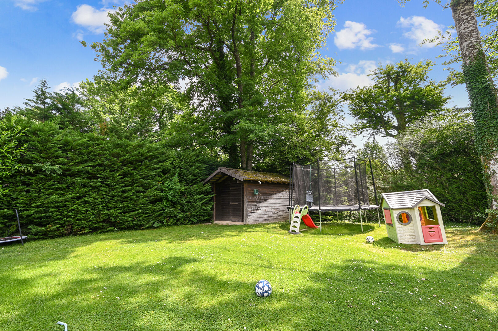 Photo Maison Savigny Sur Clairis 8 pièce(s) 150 m2 image 4/6